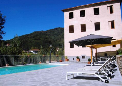 Building for B&B  4 condos in Bagda di Lucca