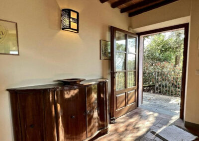 Villa with 2 apartments nearby Lucca