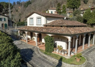 Art Nouveau villa near by Lucca