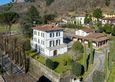 Art Nouveau villa near by Lucca