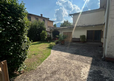 Detached house in Barga
