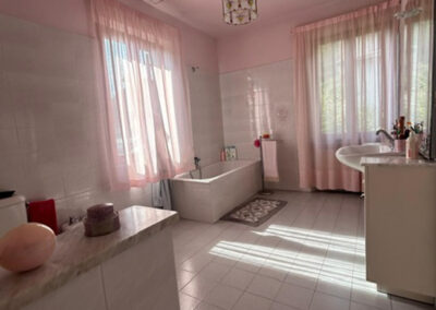 Detached house in Barga