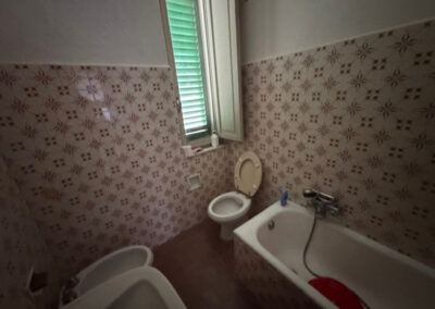 Detached villa Montecarlo Lucca