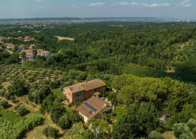Farmhouse in the Pisa hills