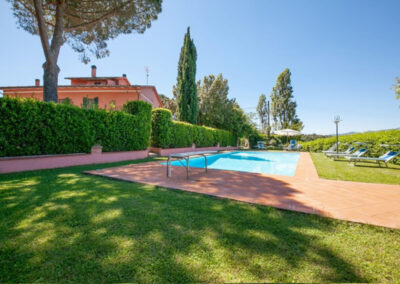 Farmhouse with guesthouse Fauglia