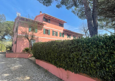 Farmhouse with guesthouse Fauglia