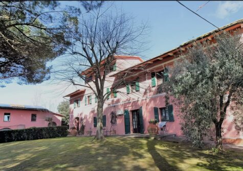 Farmhouse with guesthouse Fauglia