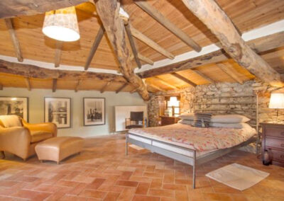 Farmhouse with guesthouse lucca