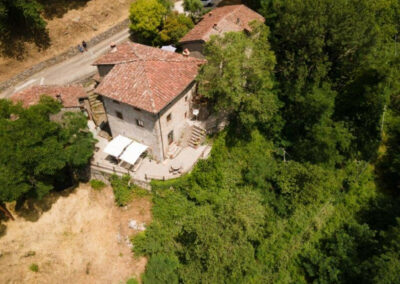 Farmhouse with guesthouse lucca