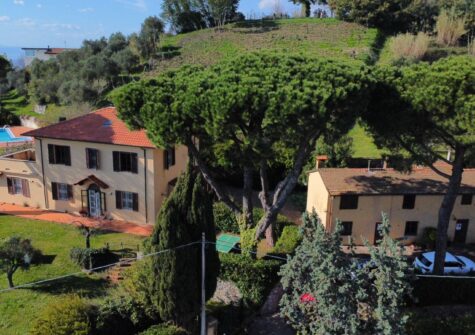 Sea view villa Massarosa