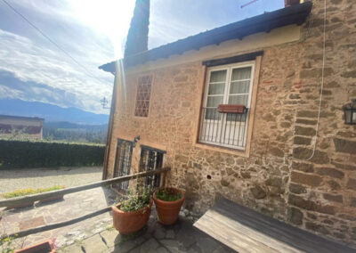 Rustico hills of Lucca with guesthouse