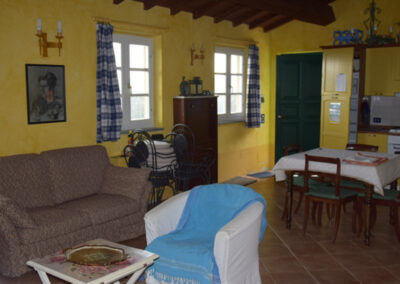 Rustico hills of Lucca with guesthouse