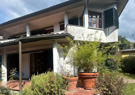 Villa in Barga