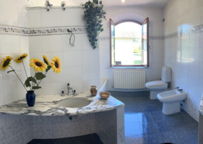 Villa with 2 other annexes Barga Lucca