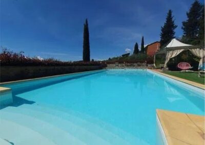 Tuscan farmhouse with guesthouse