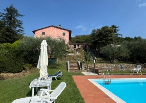Farmhouse with big barn hills of Lucca