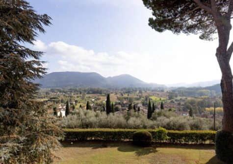 Historical Villa 10 min from historic centre Lucca