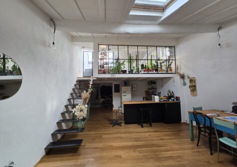 Elegant Parisian style -loft in the historic center of Lucca