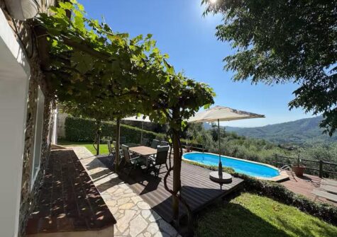Restored farmhouse with pool and panoramic view