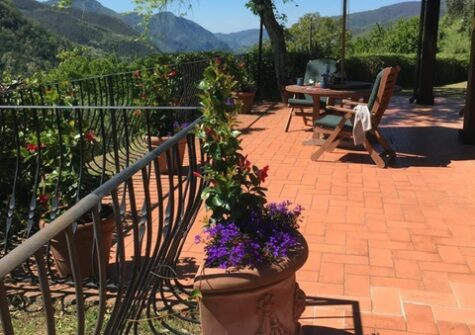 Beautiful detached stone house with breathtaking view on Bagni di lucca