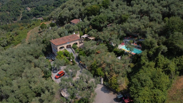 Prestigious Tuscan Stone Farmhouse with Pool – Camaiore, Tuscany
