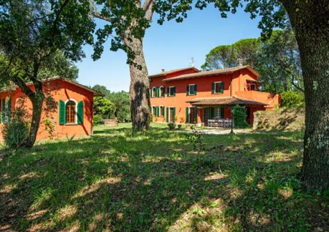 🇮🇹 PRESTIGIOUS TUSCAN ESTATE WITH OLIVE GROVE, VINEYARD & PRIVATE POOL – MONTECARLO, LUCCA